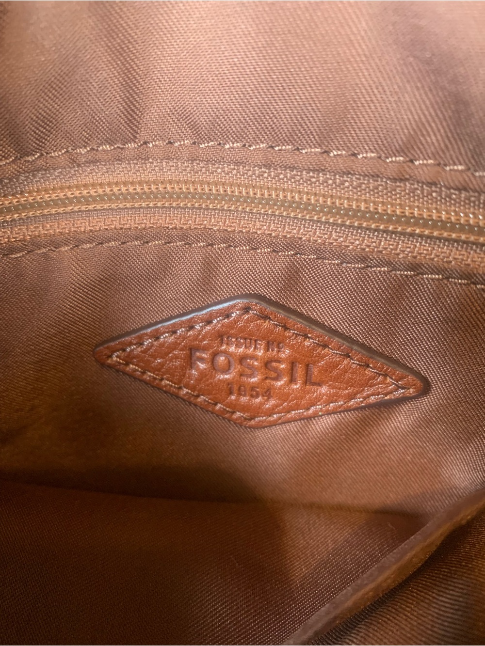 FOSSIL "Fiona" Small Brown Crossbody Purse w/ Key Charm - Picture 5 of 10